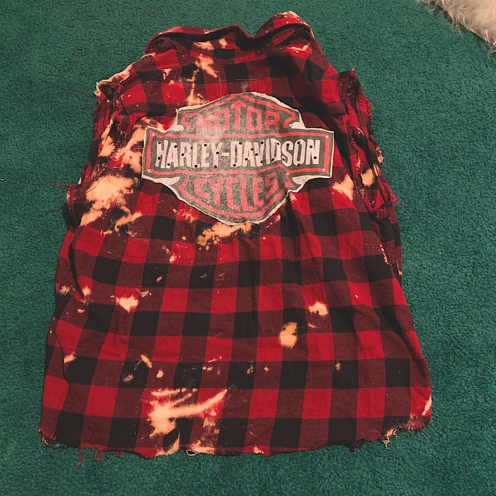 Distressed flannel w Harley Davidson patch on back